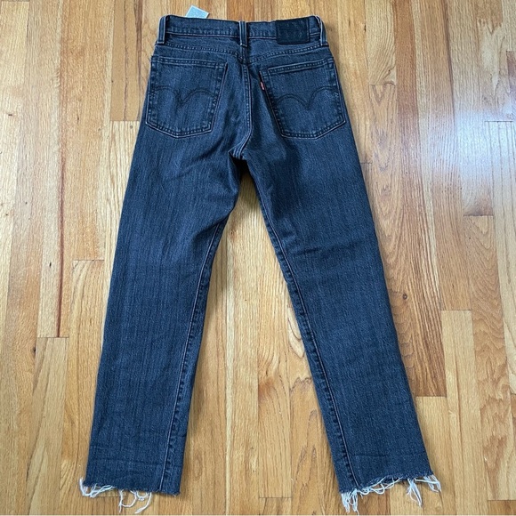 Levi’s Black Wash wedgie straight button fly jeans 24 - Picture 4 of 9